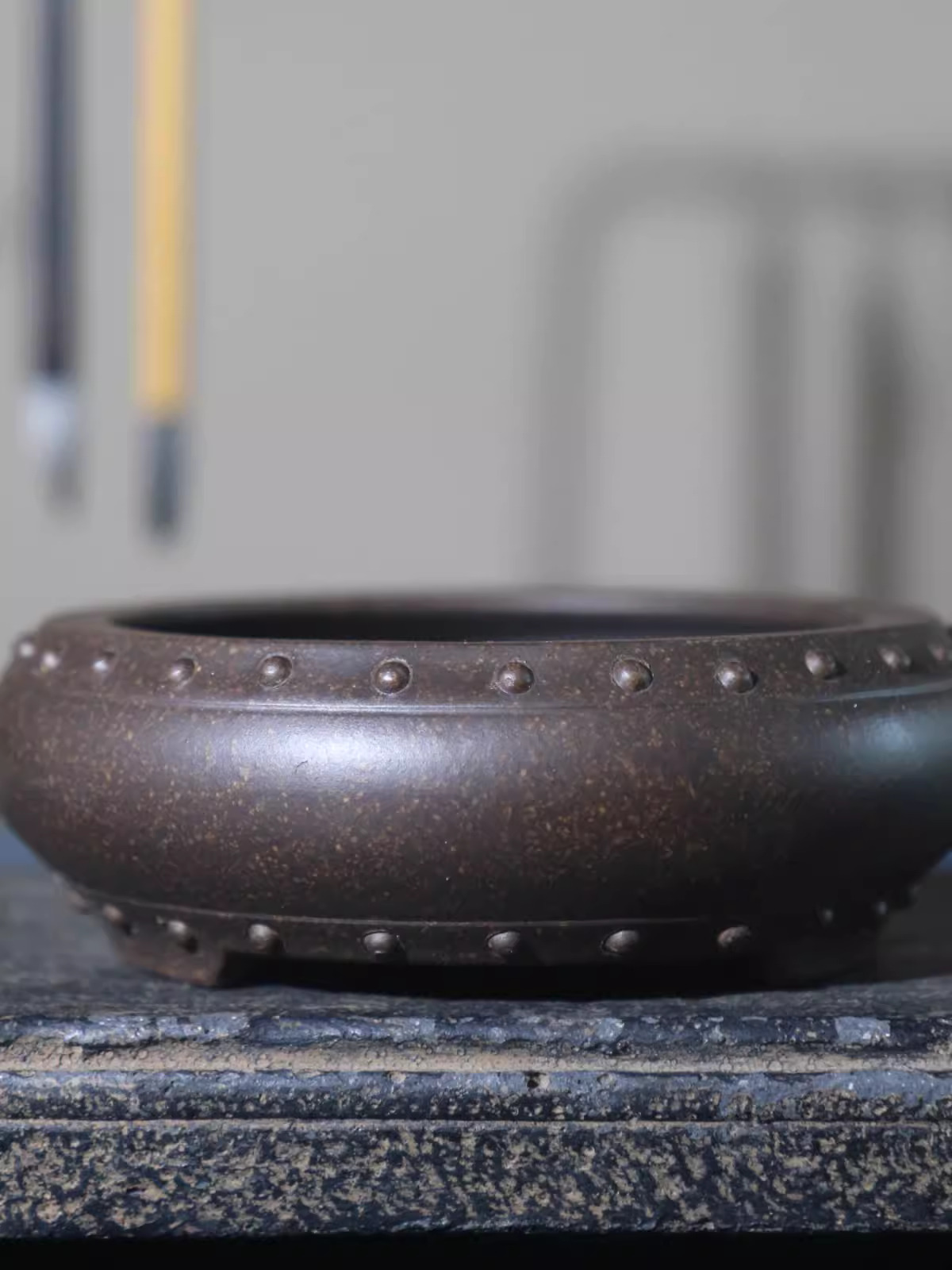 Kreisförmiger Bonsai-Topf aus  – Bonsai Garden With Sand Bewertung und Preis